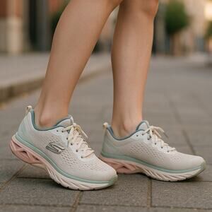 Skechers Glide Step Altus Sneakers Womens Sz 8 White Sporty Lightweight K.7.4